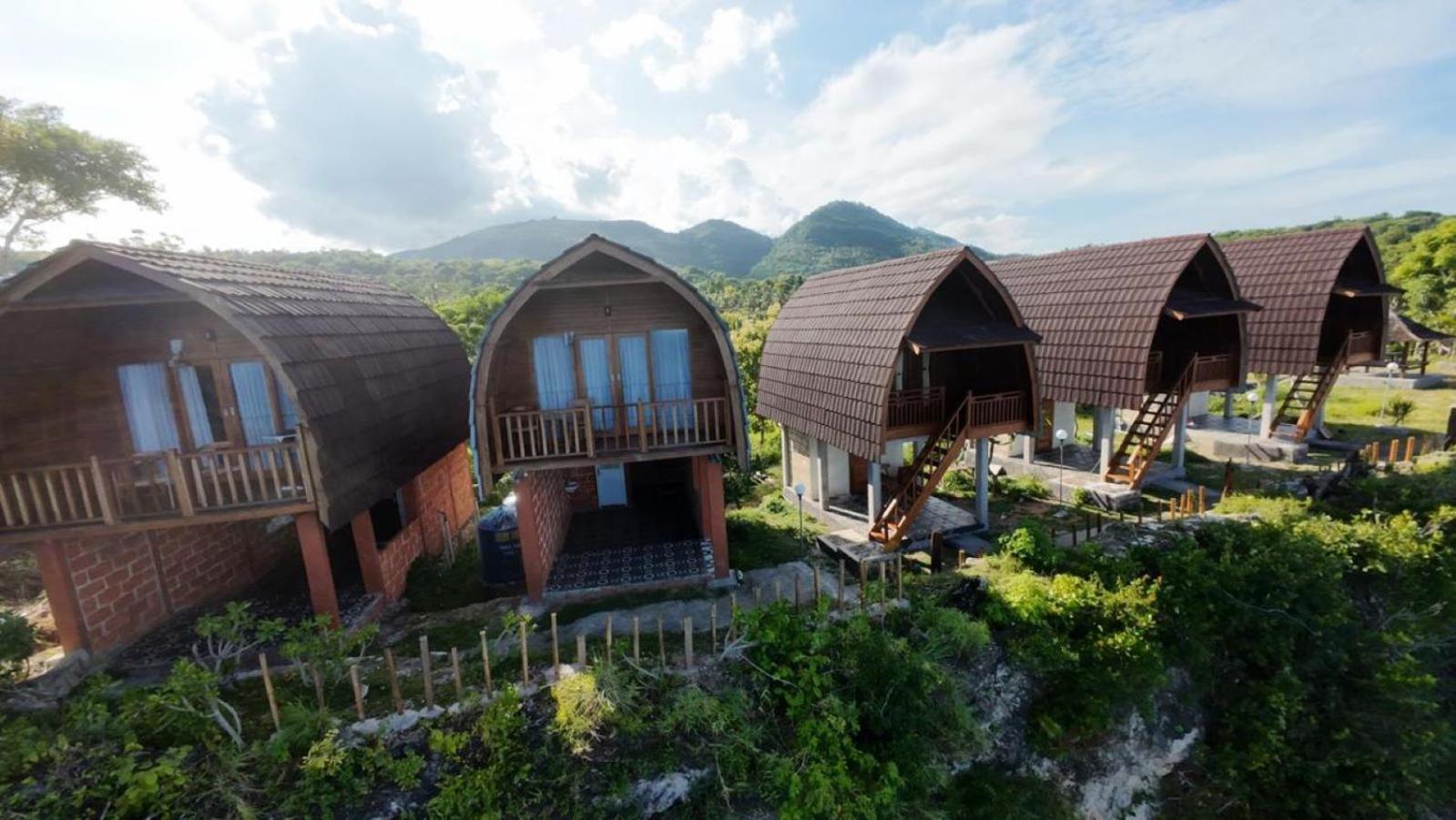 Suwehan Beach Cliff House By Bijak Polilit Exterior foto