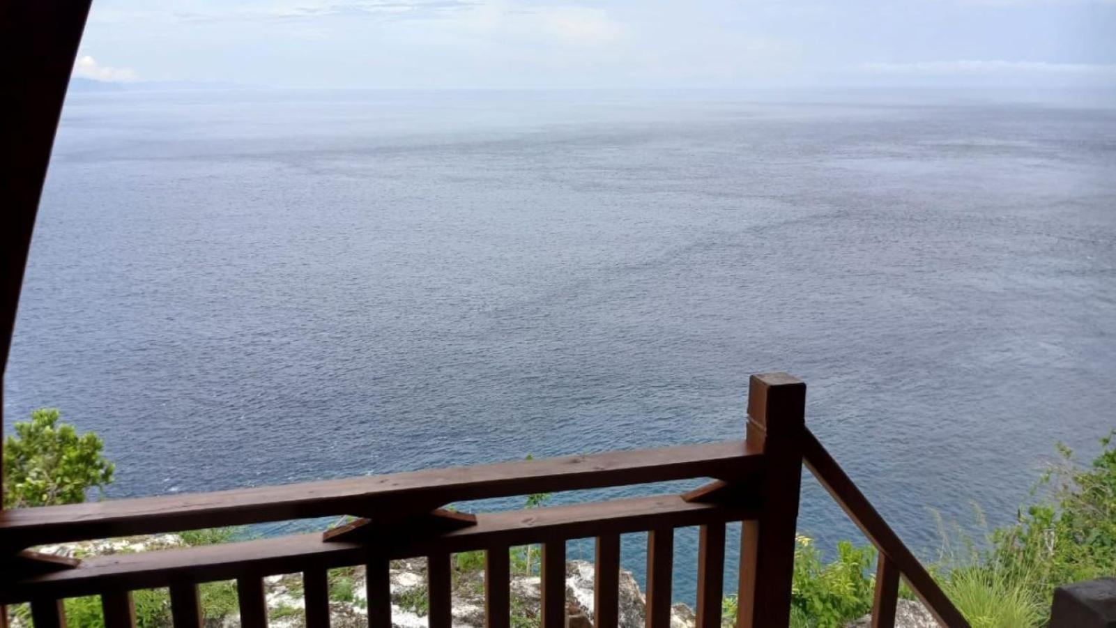 Suwehan Beach Cliff House By Bijak Polilit Exterior foto